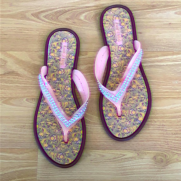 Rhinestones Flip Flops - Picture 1 of 11